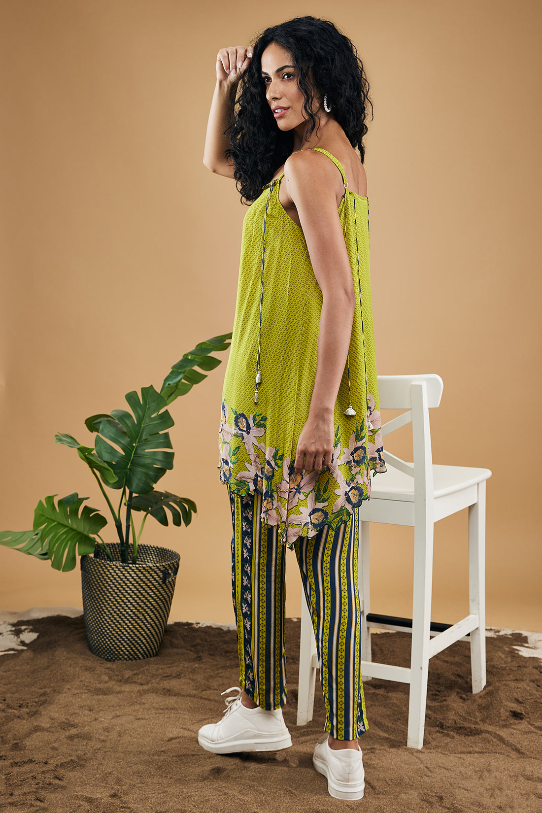 Orchid Bloom Embellished Top With Pants