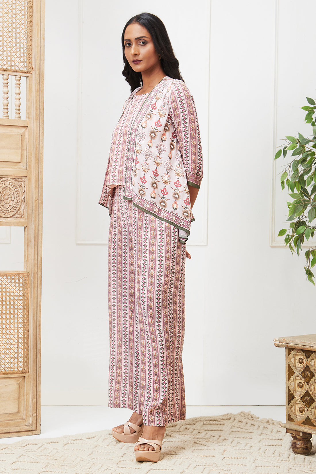 Tabriz Embroidered Co-Ord Set With Jacket