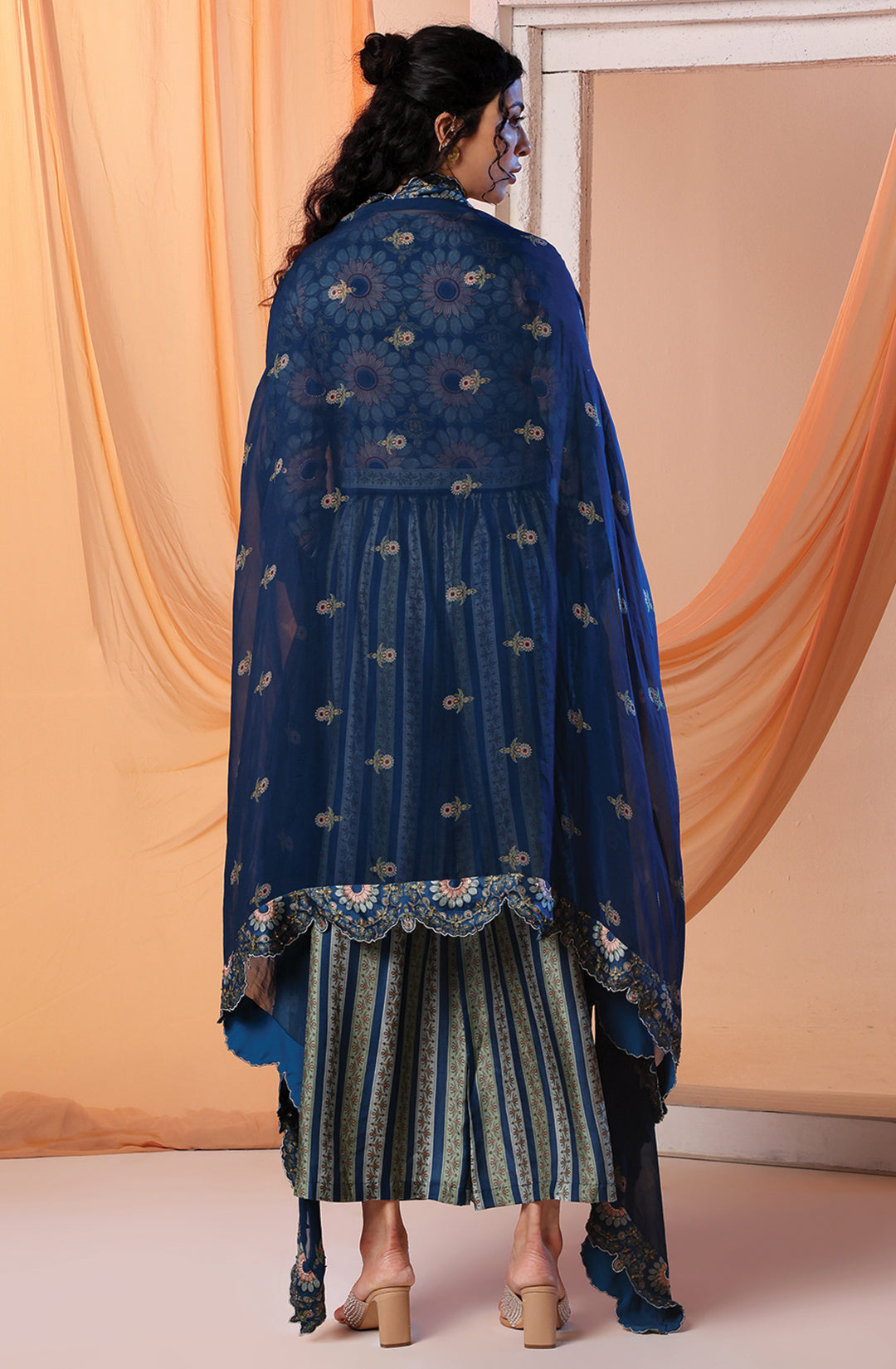 Earaya Printed Co-Ord Set with Cape