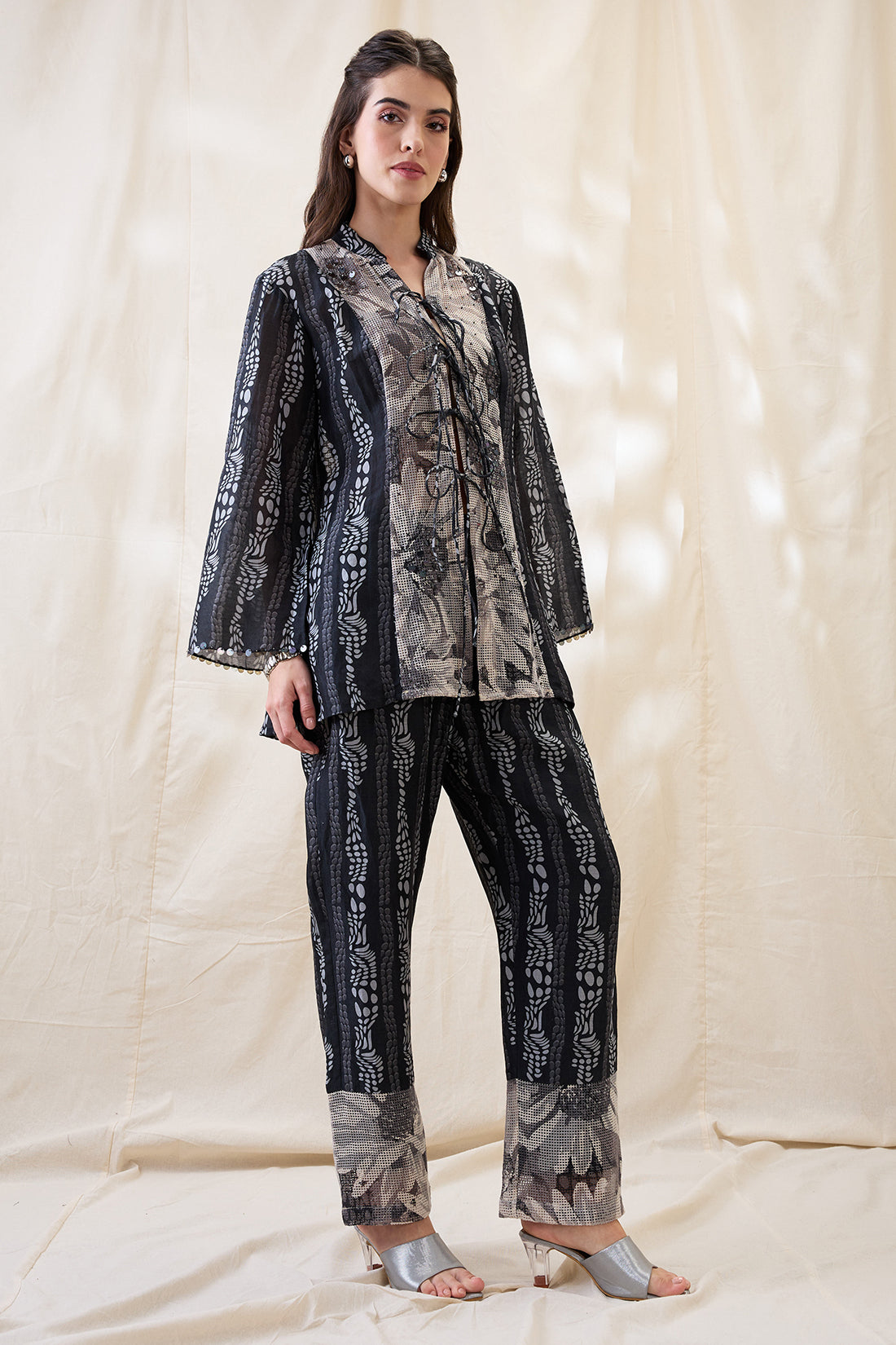 Ravya Embellished fron tie-ups co-ord set