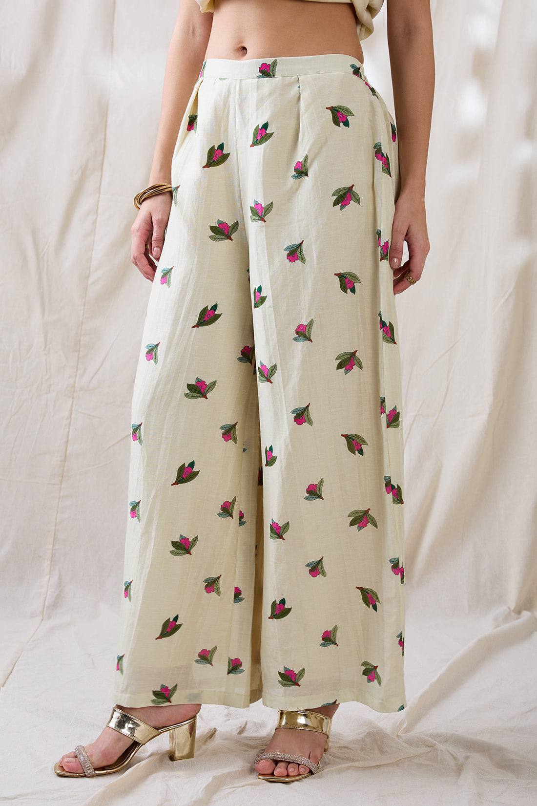 Gulzaar embroidered Kurta set