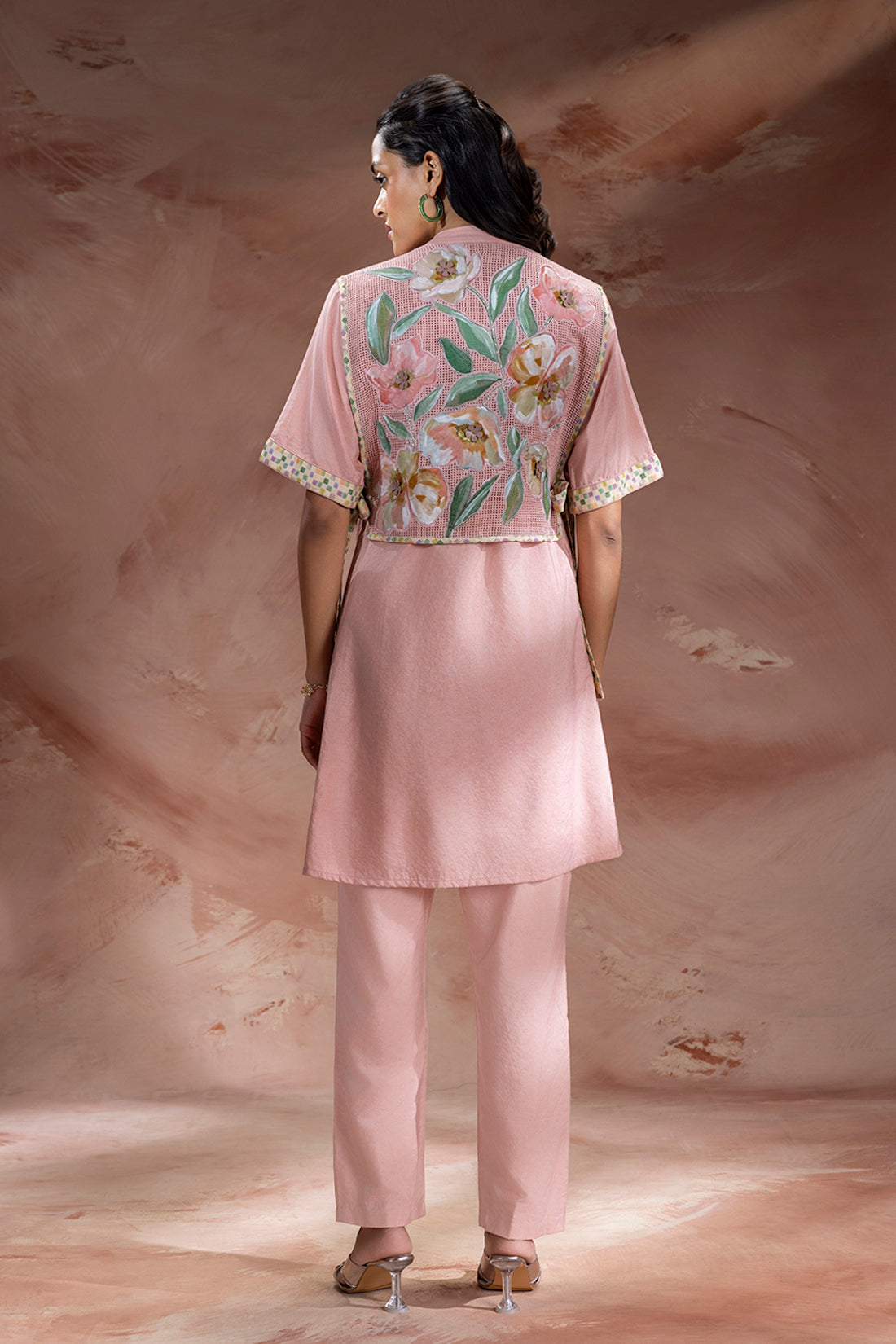 Zeya Appliqué Bib-Detail Kurta and Pants