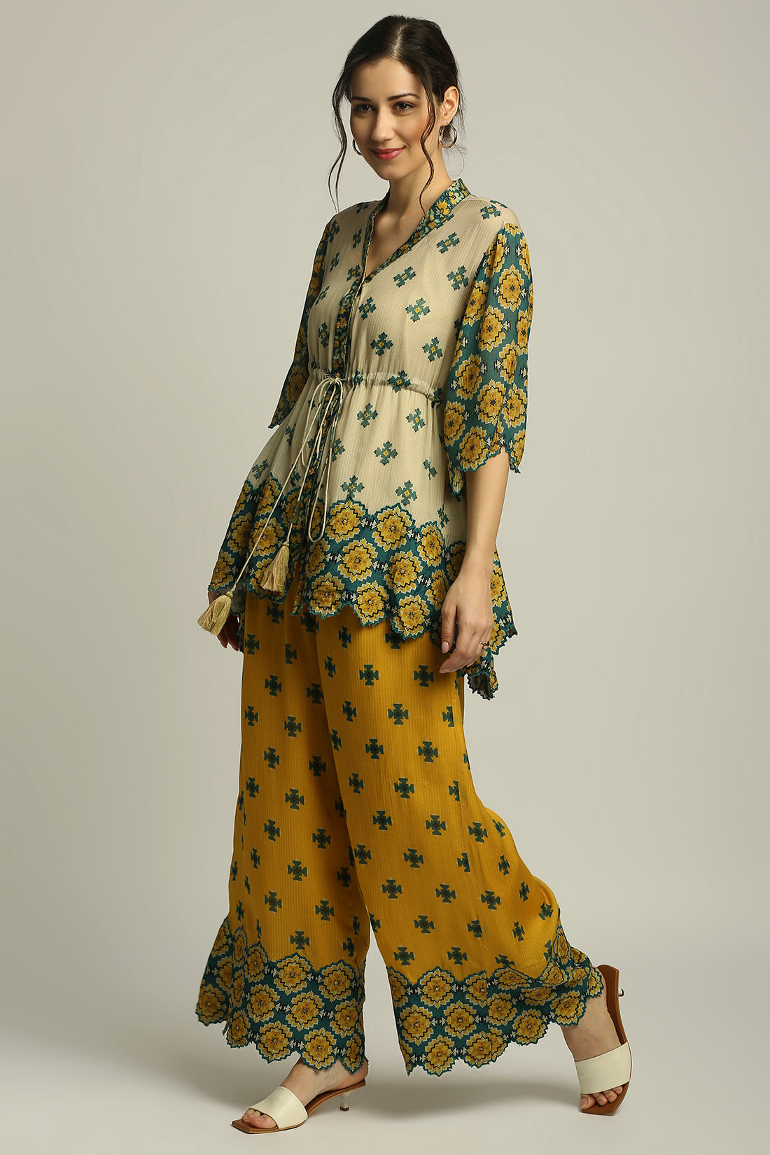 Tiraz Printed Embellished Top With Pant