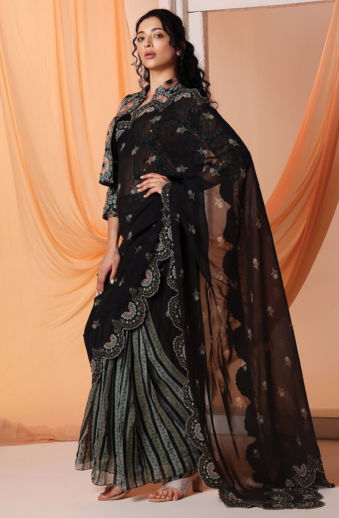 Eraya Embroidered Pre-Stiched Saree Set