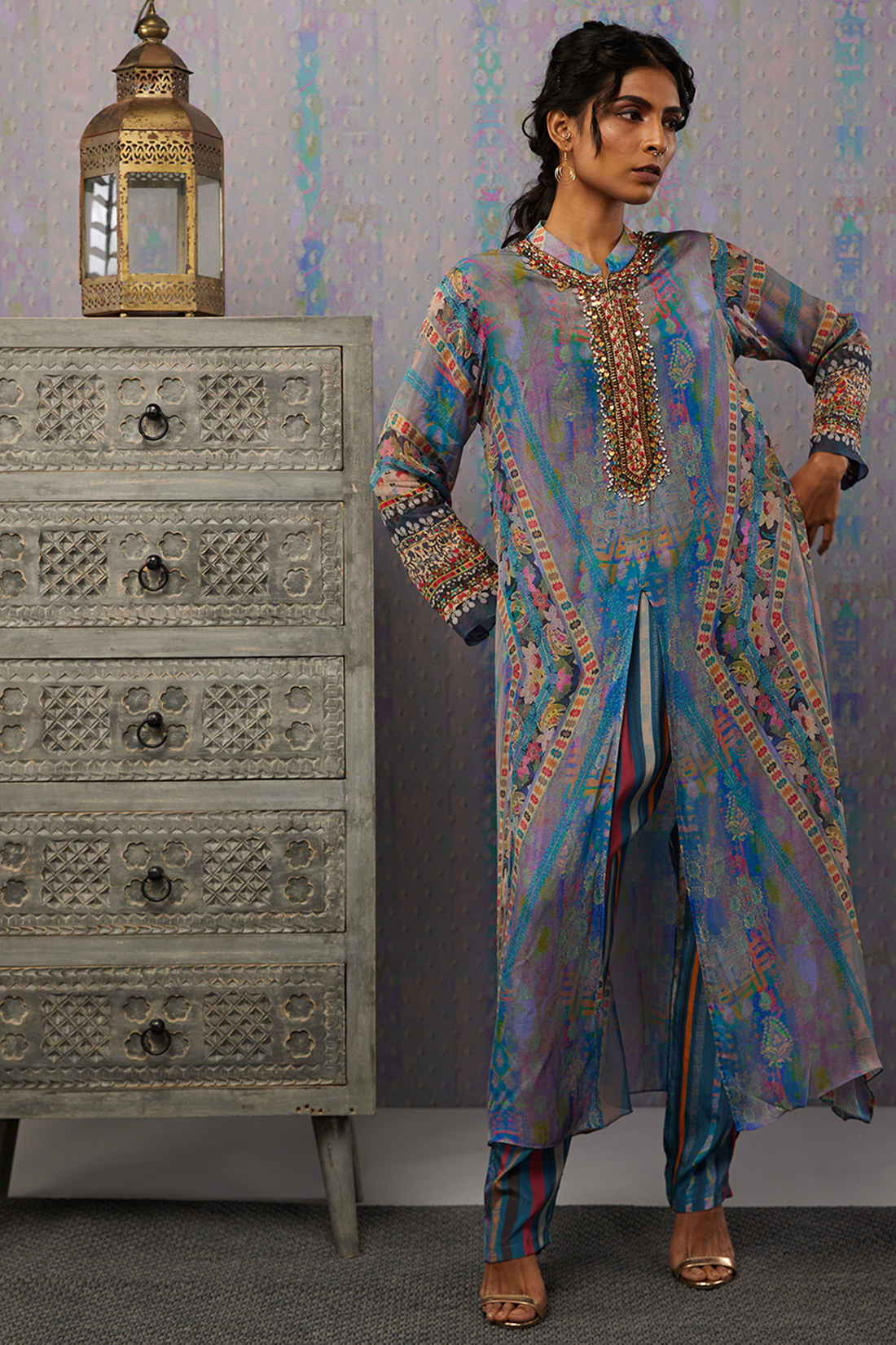 Ikaya Embroidered Kurta Set