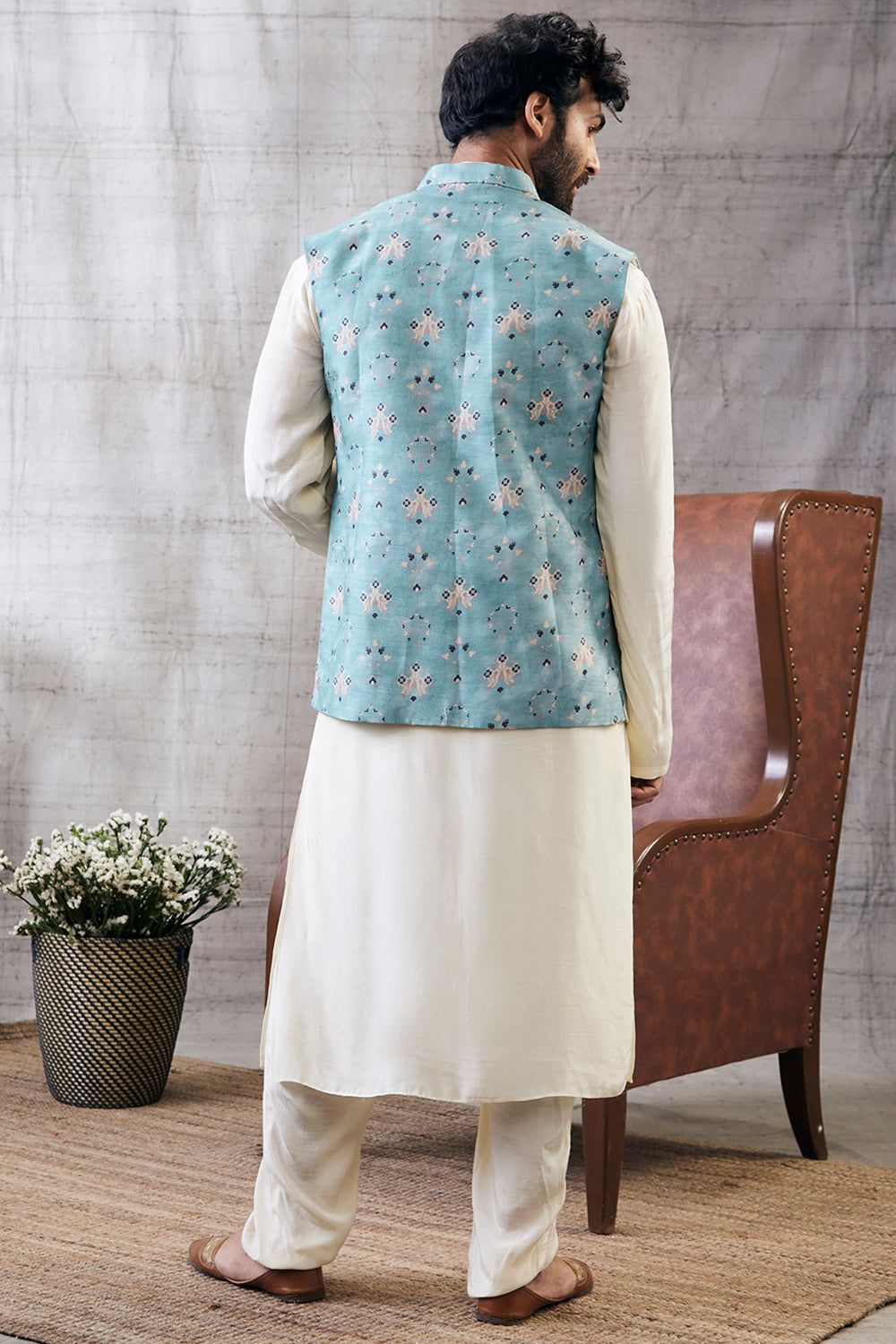 Sarouk Printed Bundi With Kurta Set