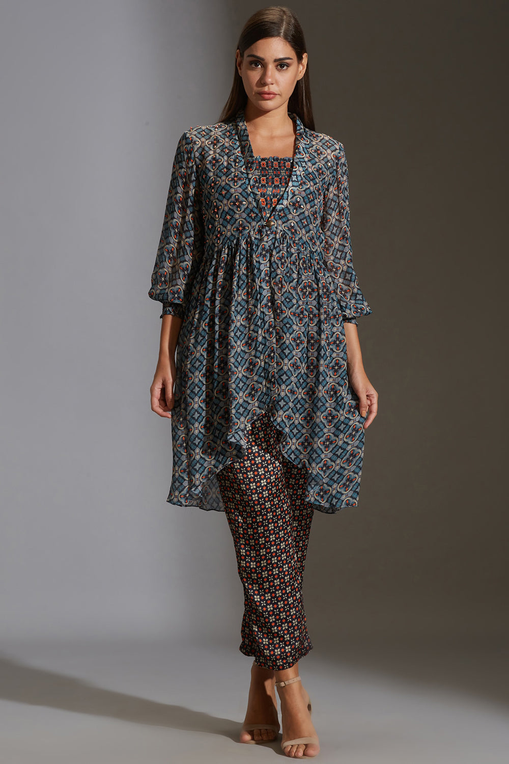 Arabesque Geometrical Print Pants With Rushed Top And Jacket