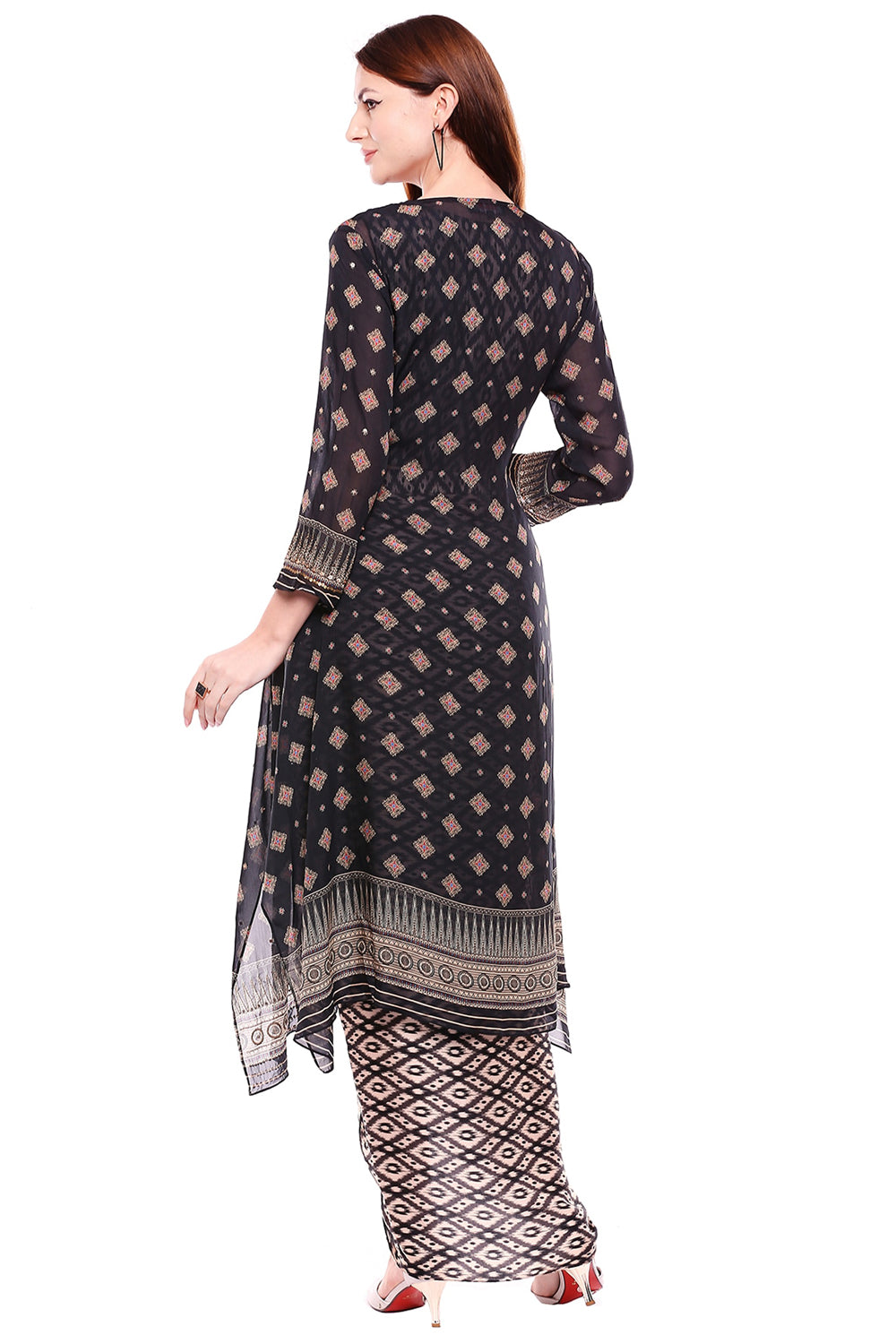 Afreen Printed Skirt Set With Embroidred Jacket