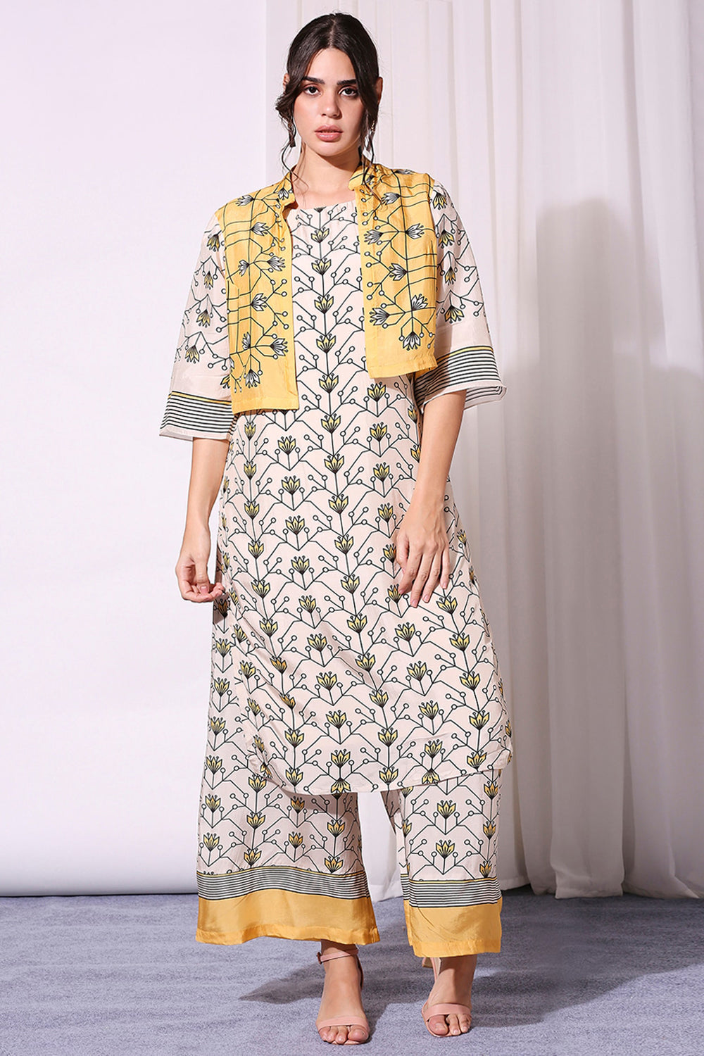 Summer Floral Printed Kurta Set With Jacket