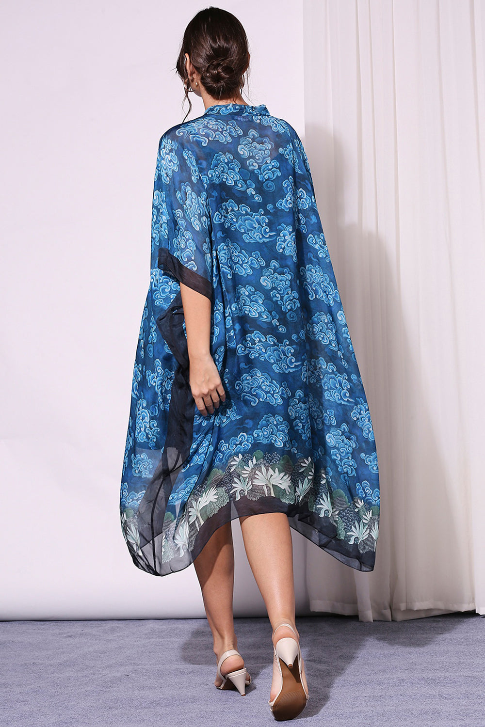 Cloud Printed Kaftan Top With Neck Tie-Up