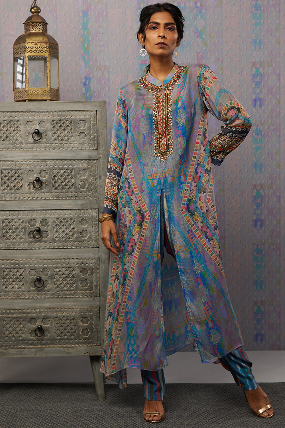 Ikaya Embroidered Kurta Set