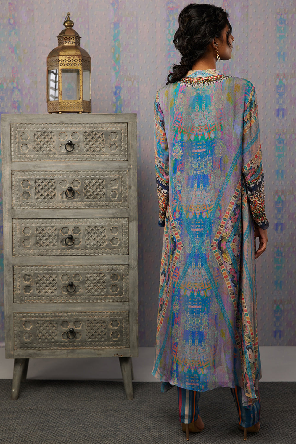 Ikaya Embroidered Kurta Set